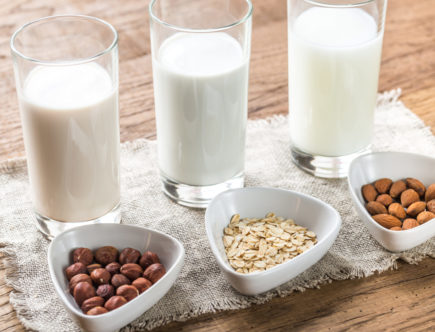 Different types of non-dairy milk